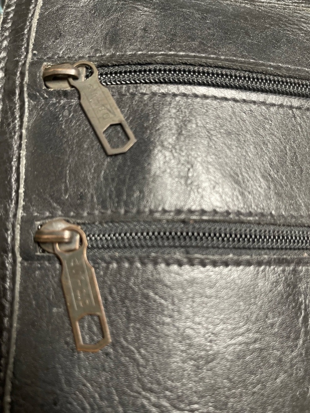 ASTRO BLACK GENUINE LEATHER WRISTLET POUCH BAG HANDBAG HAND MADE IN BRASIL